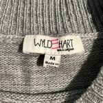 Wyld Hart M  Women’s Floral Embroidered Roses Crewneck Cropped Knit Sweater Photo 4