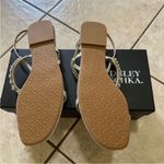 Badgley Mischka  Natalee Silver Flat Sandal Bridal Wedding Prom 9 Crystal Pearl Photo 3