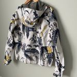 Columbia Sportswear Company Women's Field Creek Fraser Cropped Shell Jacket Med. White Photo 6