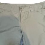 Columbia  PFG Womens 10W Cargo Shorts Khaki Tan Omni-Shade UPF 50 Capri Pockets Photo 3