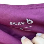 Baleaf  women's active capri leggings with pockets, maroon size XL, NWT Photo 2