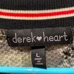 Derek Heart Sweatshirt Photo 3