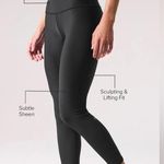 Alo Yoga 7/8 High-Waist Airlift Legging Photo 9