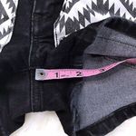 American Eagle VTG ChiQle Denim Architect Black & White Aztec Printed Patch Pattern Jean Shorts Photo 6