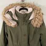 Hollister Women's Army Green Sherpa Lined Hoodie Jacket Size S Photo 1