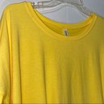 Zenana Outfitters Premium Yellow Top Women’s Medium Photo 1
