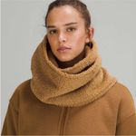 Lululemon  Skinny Snap Scarf Bold Beige‎ Women’s Adjustable Wrap Lightweight Photo 1