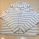 Billabong pullover, Size Small Photo 0