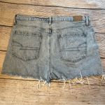 American Eagle Shorts Womens 14 Blue Distressed Denim High Rise Rigid Raw Hem Photo 3