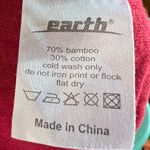 Earth bamboo/cotton blend women’s tee. Size M Size M Photo 3