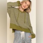 POL Women’s Popcorn Knit Hi-Low Hooded Sweater Photo 6