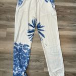 Davi & Dani NWT size medium tie-dye joggers with pockets, inseam is 27 Photo 1