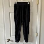 Faherty  Arlie Day Jogger Size XS Women’s Washed Black Linen Relaxed Fit Photo 1