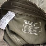 FIGS  olive green scrubs cargo pants sz M\S Photo 4