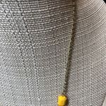 Unbranded Yellow And Orange Beaded Chunky Gold Tone Necklace Photo 2