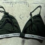 Calvin Klein “bra” Photo 2