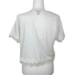 Forever 21 Women’s White Floral Embroidered-Trim Tee Size M Photo 4