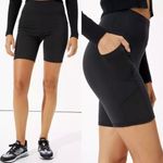 American Eagle 💙AE XXS The Everything
Pocket Highest Waist 7"
Bike Short💙🌟NWOT🌟 Photo 1