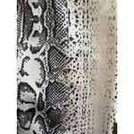 Noli Luxe Gray & Black Snake Athletic 3/4 Length Leggings Size Small Photo 6