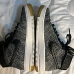 Nike Basketball Shoes Size 7 women’s Photo 3