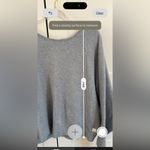 Vuori  Heather Gray Sweatshirt Size Medium with flaws* Photo 5