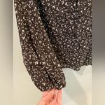 Madewell  V-Neck Long Sleeve Top Size Medium Photo 4