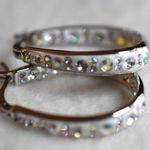 Source Unknown New Bridal/Pagent/Prom Voguish Rhinestone Accent Silver Tone Latch Back Earrings Photo 0