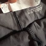 Nike 🏷️🏷️Women’s capri tight fit  stretch sport workout leggings XL Photo 4