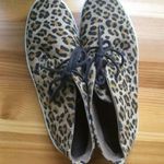 Gap Womens Cheetah Print Midtop Lace Up Sneaker Sz 8 Photo 2