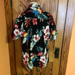 Vtg 90s floral n parrots Hawaiian Shirt Size XL Photo 8