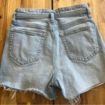 Hollister High-Rise Mom Jean Shorts Distressed Light Wash Size 3 (W26) Photo 3