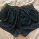 Lululemon Hotty Hot Short II 2.5” Camo Photo 0