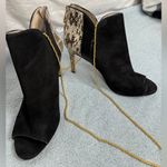 Louise et Cie  Gold Emblem Photo 0