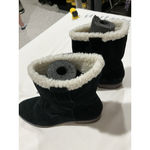 Sole Society Woman’s Black Suede 8.5m Pull On Shearling Cuff Ankle Bootie Photo 2