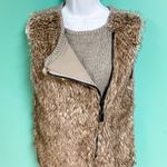 Forever 21 Forever 22 Faux Fur Zip Up Vest Photo 1