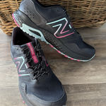 New Balance T410 Trail Running Shoes Women’s Size 10 Black Pink Teal Athletic Photo 0