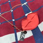 Rampage  metallic red lips shoulder bag wristlet duo with a gold chain shoulder Photo 0
