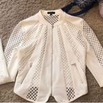 ENTRY NWOT cropped white jacket Photo 0