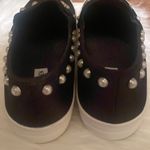 Steve Madden Black with pearl detail  “glacier”slides size Photo 3