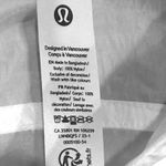 Lululemon NWT  Scuba Cropped Anorak Jacket Size 6 White Water Resistant Photo 5