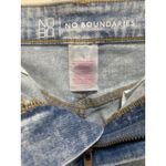 No Boundaries  Mid Rise‎ Denim Shorts Light Wash Raw Hem Size 5 NWT Photo 5