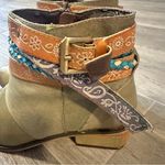 Socofy vintage bohemian ankle boots with floral embroidery side zipper Size 40 Green Photo 4