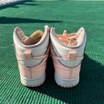 Nike Wmns Dunk High 'Crimson Tint' Women’s Size 7.5 Photo 3