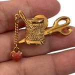Avon Gold Sewing Needle Thread Scissors Heart Dangle Brooch Pin Photo 3