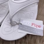 Aetrex lynco fiji orthotic comfy white flip flops women Size 11 Photo 12