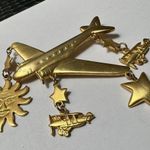 Large Matte Gold Tone Airplane With Plane Sun & Star Charms Brooch Pin Photo 0