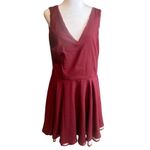 Elle Sasson Maroon Abstract Print V Photo 6