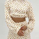 We Wore What Womens Lined Mini Skirt Size Med Ditsy Daisies Cropped Top S/P Photo 0
