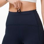 Lululemon Swift Speed HR Crop 21” Color: True Navy Size 2 EUC -Like New Photo 2