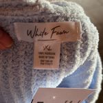 White Fawn Tilly’s  Light Blue Chenille Sweater Size XL Photo 4